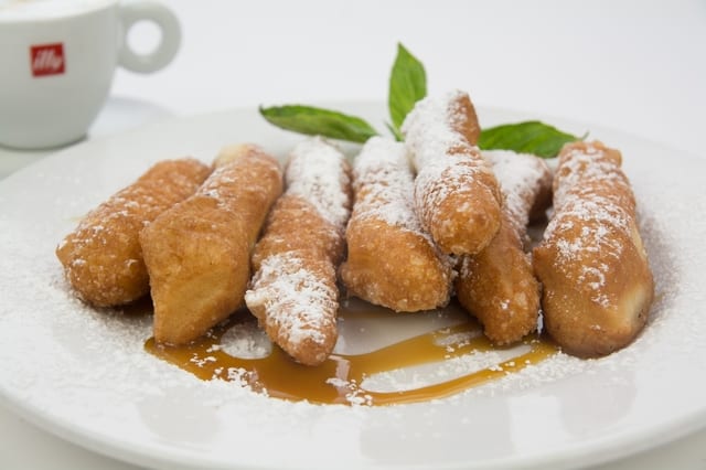 Zeppoles (per person).